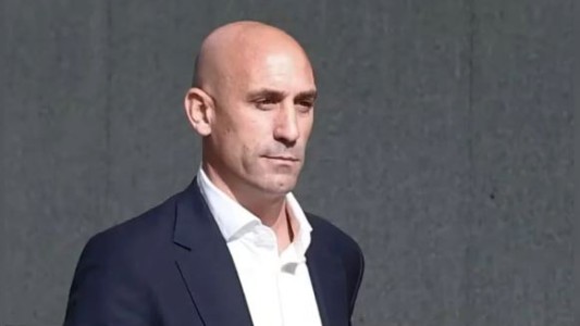Detuvieron a Luis Rubiales en Madrid por el caso de agresión sexual a Jenni Hermoso