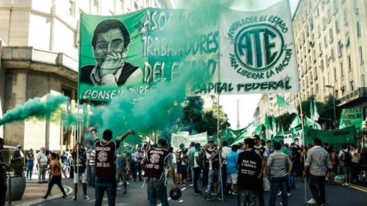 ATE anunció un nuevo paro para el viernes y se profundiza el conflicto por los despidos en el Estado