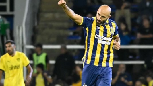 Rosario Central sacó ventaja ante Peñarol en su debut en la Copa Libertadores