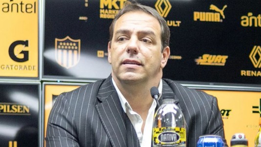 El presidente de Peñarol de Uruguay se refirió a los incidentes en Rosario: "Fue todo una locura"