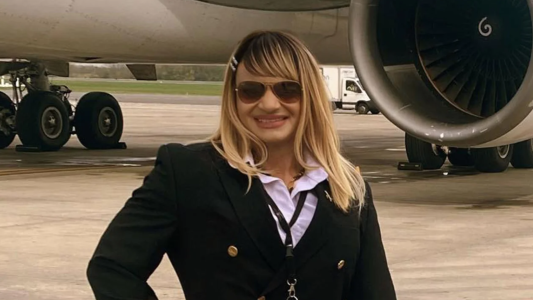 Traniela, la primera piloto trans de la Argentina se pone al frente de la resistencia por Aerolíneas Argentinas