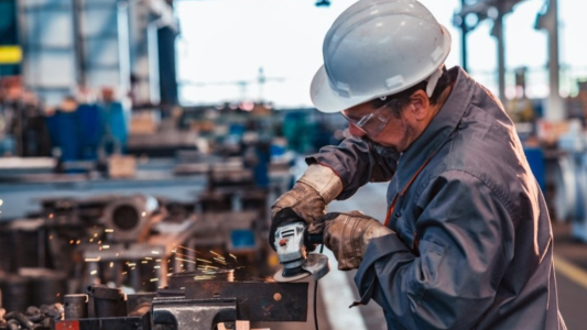 La reforma laboral no está en el borrador de la nueva Ley Ómnibus: se incorporaría en el dictamen