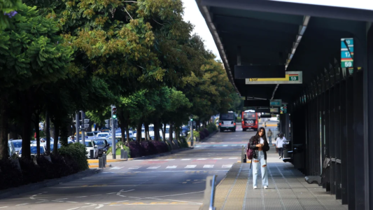 El Gobierno tildó de "extorsivo" el paro de la UTA y adelantó multas millonarias para las empresas