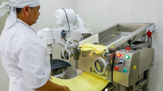 La recesión ya impacta en el empleo: alimenticias empezaron a despedir