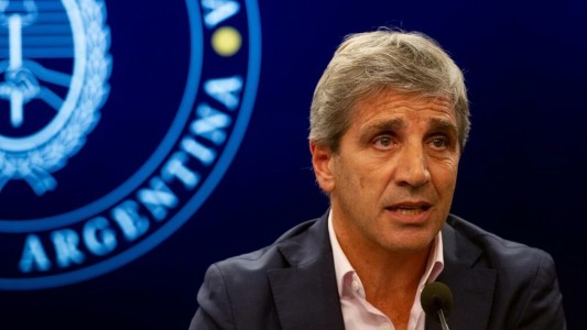 Caputo viaja a la reunión del FMI en busca de avanzar con un nuevo acuerdo