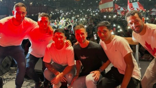 Unión festeja 117 años de vida y sus hinchas le pusieron color y calor a la previa