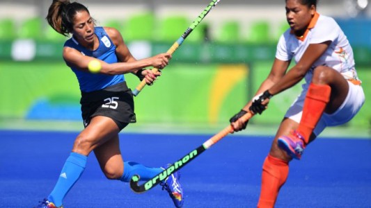 Las Leonas golearon a India y clasificaron a cuartos de final