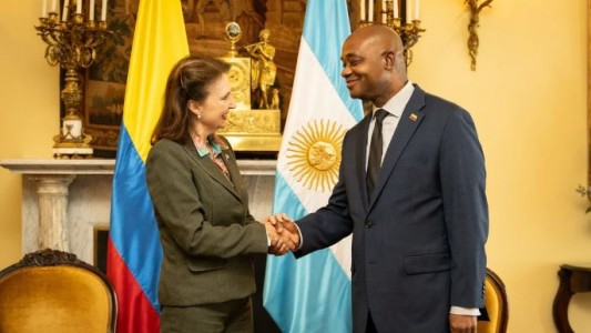 Mondino se reunió con el canciller de Colombia tras el cruce entre Milei y Petro