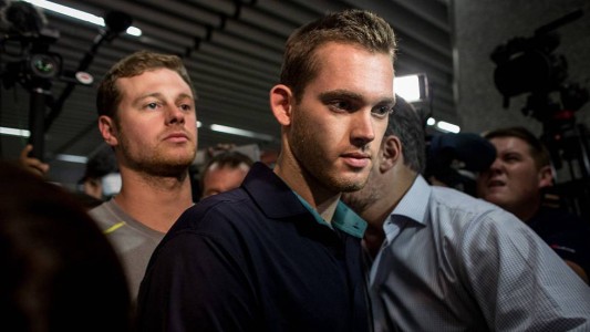 #Rio2016 Los nadadores estadounidenses inventaron el asalto tras una noche de "fiesta"