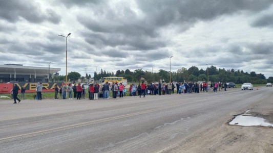"Unidos por la Ruta 11": Un abrazo simbólico para visibilizar el reclamo por mejoras en Santa Fe