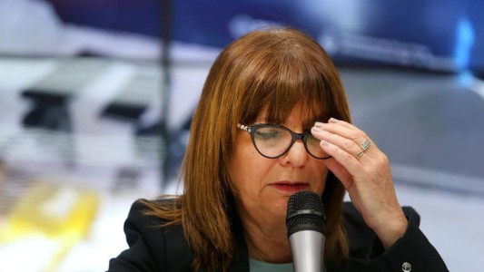 Bullrich pidió ser querellante en la causa que investiga supuestas extorsiones a beneficiarios de planes