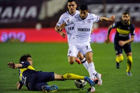 Lanús le ganó a Boca por la mínima diferencia pero con superioridad