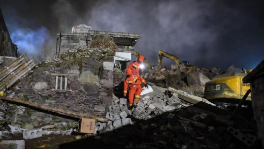 Papúa Nueva Guinea: un deslizamiento de tierra dejó un centenar de muertos