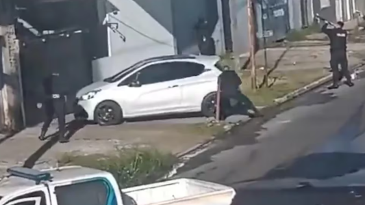 Detienen a un barrabrava de Los Andes que se tiroteó con ocho policías