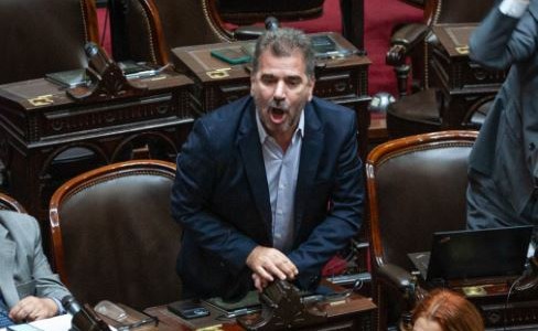 Ritondo, furioso con la UCR por su acuerdo con los K: "Hay una pandemia de populismo que se va a extendiendo en este Congreso"