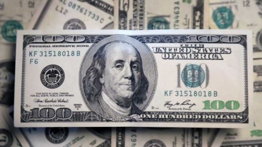 Los dólares financieros se tomaron un respiro y el blue ajustó a la baja