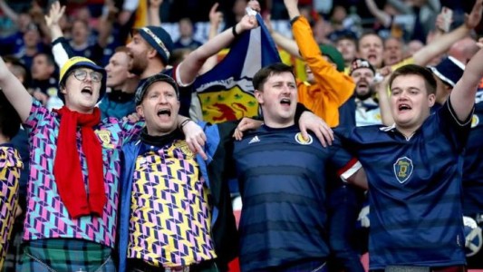 El hitazo de los fanáticos de Escocia para la Eurocopa con la melodía de "La Mano de Dios" de Maradona