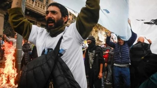 Organizaciones se autoconvocan por la “libertad inmediata” de los detenidos durante la votación de la Ley Bases