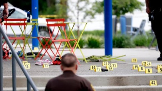 Terror en un parque acuático de Detroit: un hombre baleó a nueve personas y se suicidó