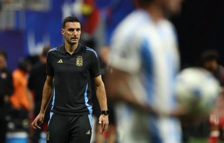 Scaloni valoró el elaborado triunfo de Argentina: "Hoy vencimos al rival y la cancha"