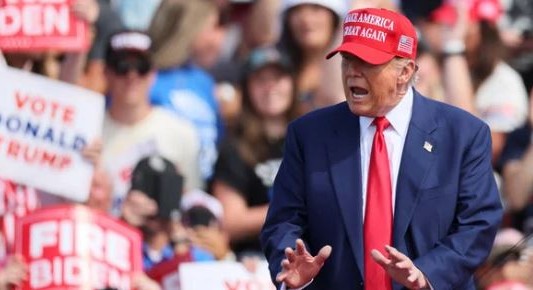 Trump propuso beneficios para extranjeros que se gradúen en Estados Unidos