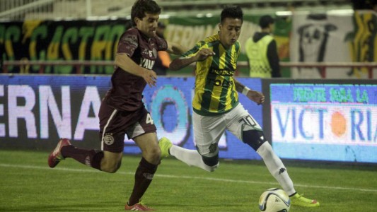 Lanús-Aldosivi se juega este domingo con público de los dos equipos