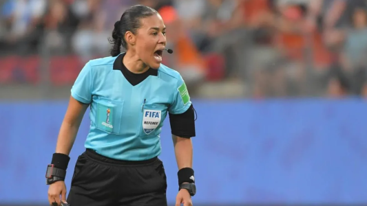 Histórico: por primera en la Copa América la terna arbitral de un partido estará compuesta por mujeres