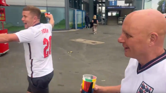 Hinchas de Inglaterra se fueron antes del final del partido: la reacción cuando escucharon el gol de Bellingham