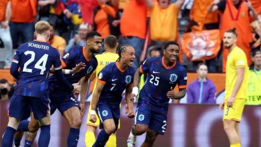 Países Bajos venció a Rumania y está en cuartos de final de la Eurocopa