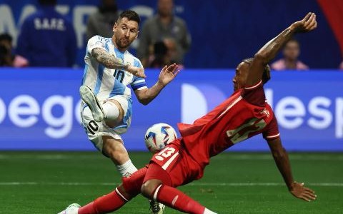 Conmebol designó el árbitro para la semifinal entre Argentina y Canadá