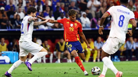 España venció 2-1 a Francia y clasificó a la final de la Eurocopa