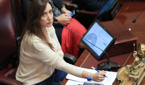 "Un tongo más": Villarruel cruzó a un grupo de legisladores de LLA que apoyaron un proyecto de Kicillof