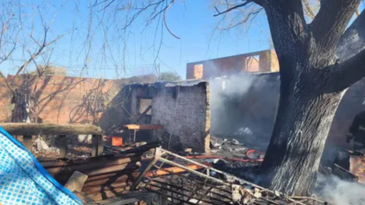 Joven de 24 años murió quemada al intentar apagar un incendio en la casa de su vecino