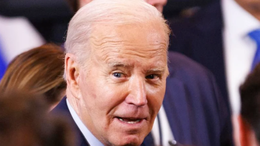 Tras el intento de asesinato de Trump, Biden pidió enfáticamente suavizar la retórica política en los Estados Unidos