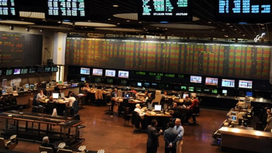 Tras los anuncios del Gobierno, el dólar blue frena la escalada y se ubica en $1.440