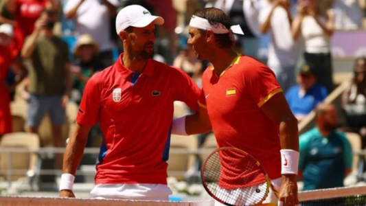 Djokovic pasó por arriba a Nadal y dio un paso hacia el gran logro que le falta en su carrera