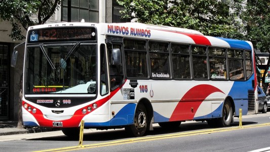 AMBA: El ministro de Economía dará $20.000 millones mensuales para que la tarifa del boleto no suba