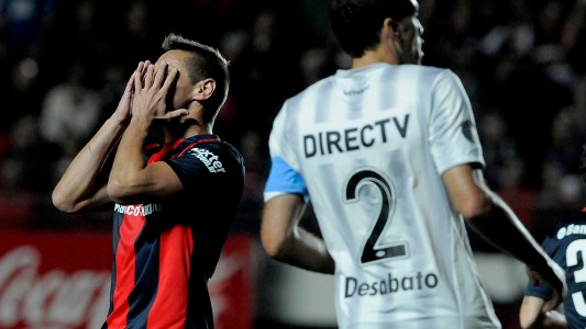 Estudiantes venció a San Lorenzo y se mantiene puntero