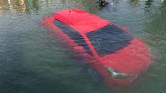 El GPS del auto le dijo que siga derecho y mirá cómo terminó