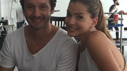 ¿Romance confirmado?: Benjamín Vicuña de visita en la casa de la China Suárez