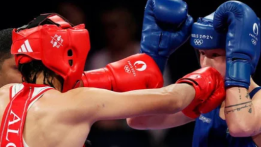 Tras la polémica, Imane Khelif superó a Hamori en un encuentro emocionante