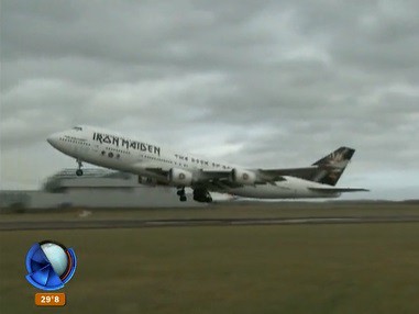 Iron Maiden estrena avión para la gira que lo trae a la Argentina