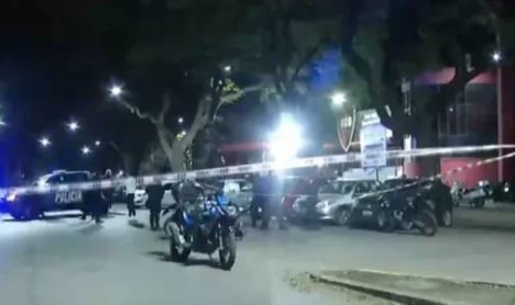 Balearon una puerta de acceso a la cancha de Newell’s