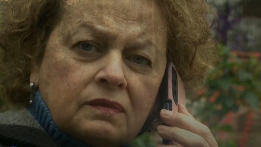 "Te estoy cagando con todo mi amor": Alba encontró una promoción en redes sociales, cayó en la trampa y perdió $400.000