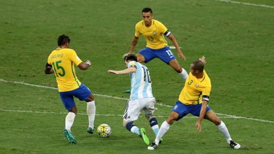 Brasil fue muy superior y Argentina quedó más complicada para el Mundial 2018