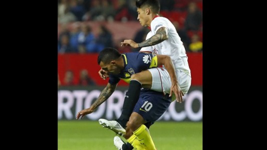 Boca le ganó al Sevilla con dos goles de Tevez