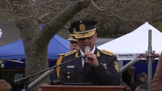 El jefe de la policía de Santa Fe prometió "mano dura con los cacos y los harrys"