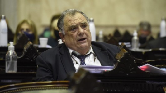 Valdés: "Cristina tiene liderazgo, y junto a Perón y Evita quedarán en la historia"