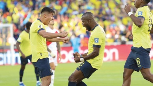 La Ecuador de Beccacece le ganó a Perú y se mantiene en puestos de clasificación