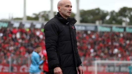 Tras las derrota ante Argentinos Juniors, Sebastián Méndez renunció a su cargo en Newell´s